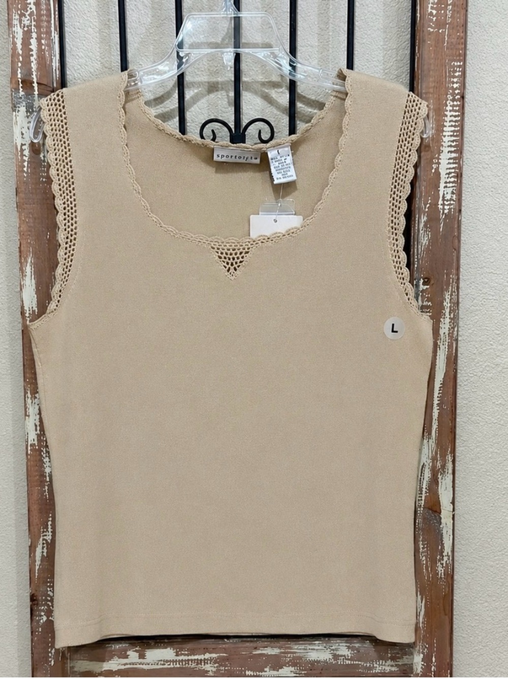 Apostrophe sleeveless sweater Tank top